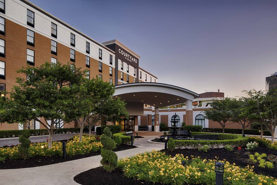 Courtyard Springfield Downtown