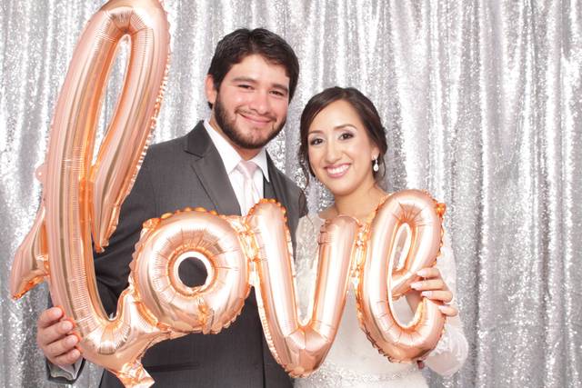 From Memories 2 Treasures - Photo Booth - McAllen, TX - WeddingWire