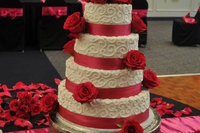 4-tier rose wedding cake
