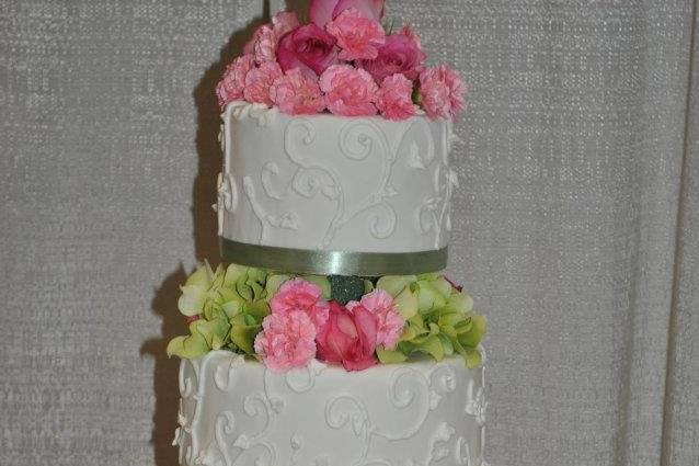 3-tier floral wedding cake