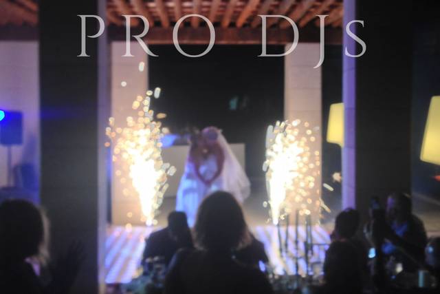 PRO DJ's - Cold Fireworks