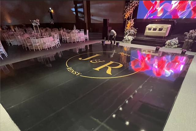 VINYL DANCEFLOOR 24X28'