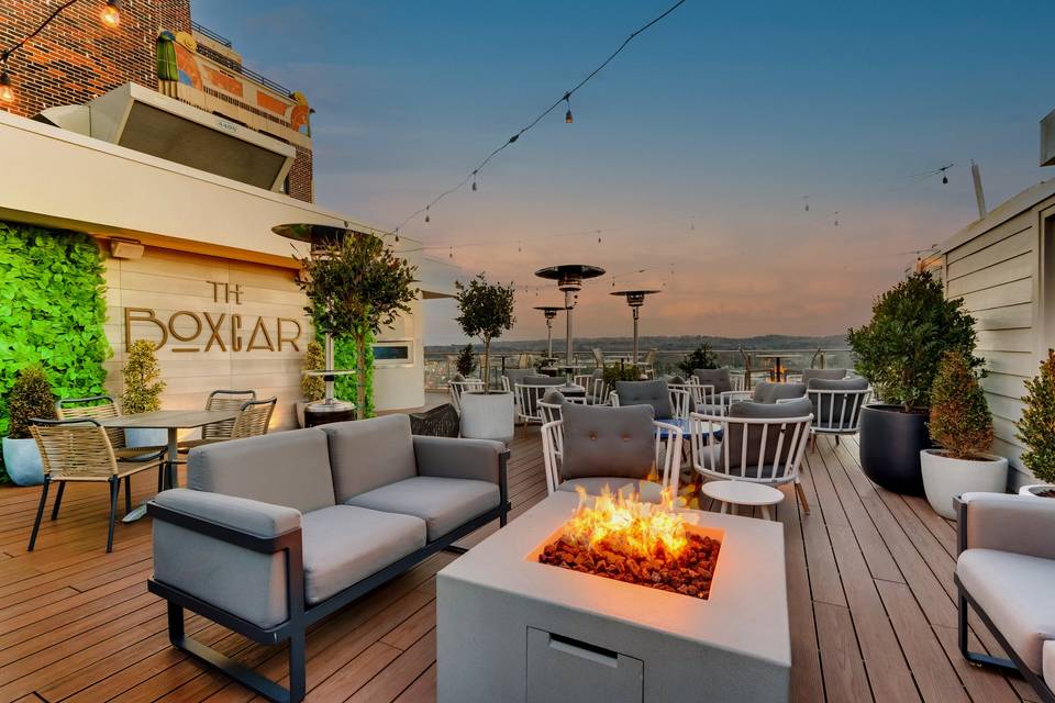 Roof Top Bar: BoxCar