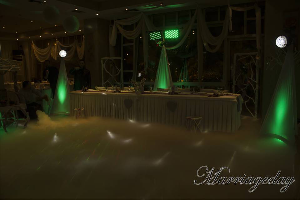 Marriageday dancing on clouds effect, dry ice machine cahuvet nimbus