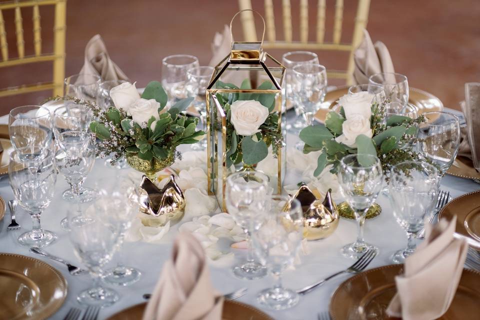 Place Settings + Centerpieces