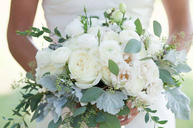 Classic white flowers