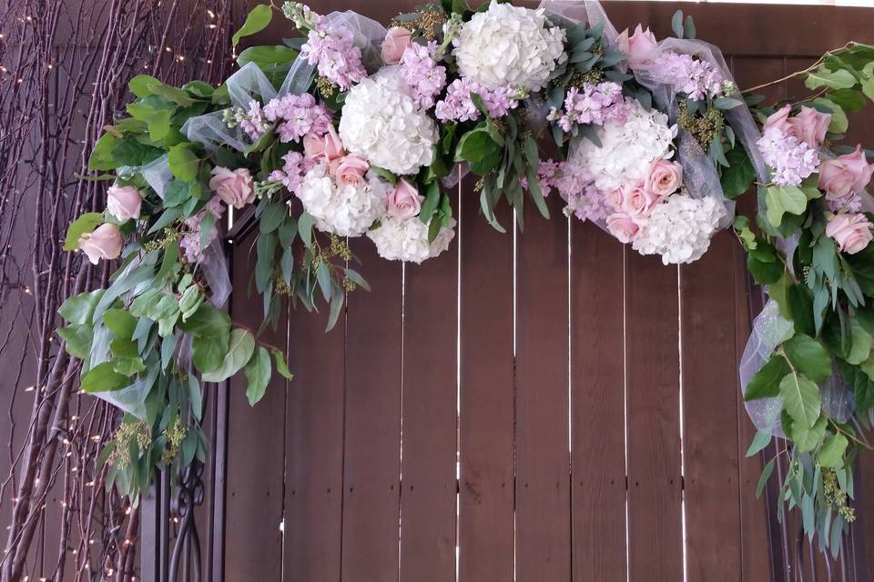 Petal's Edge Boho Arch Pink