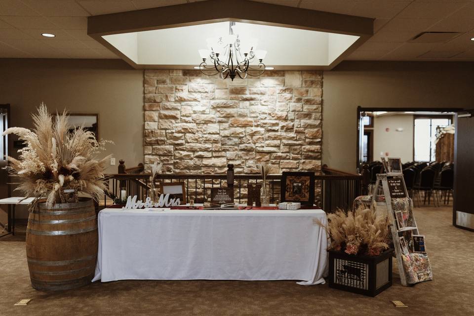 Welcome Table