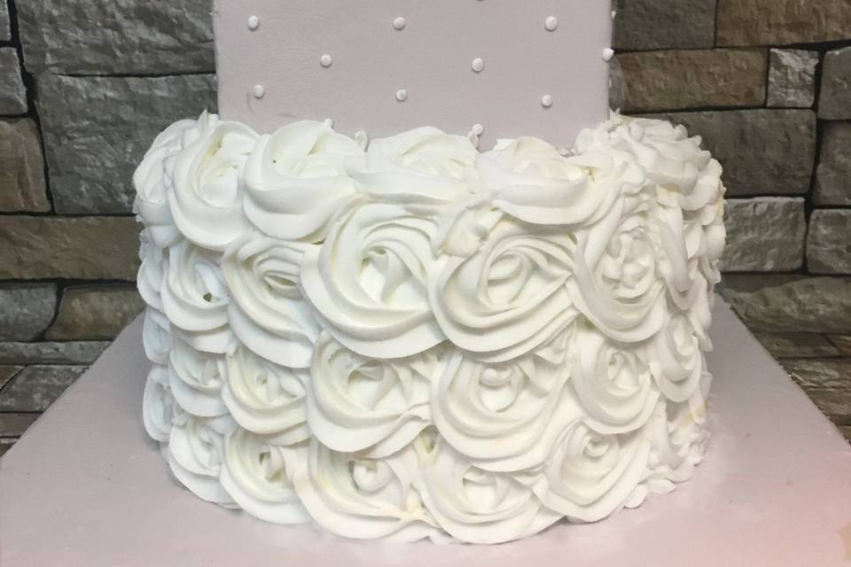 Gold and textured buttercream