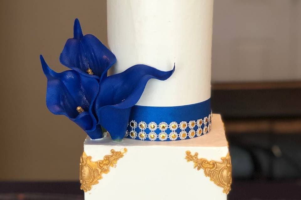 Royal Blue&Gold Cake