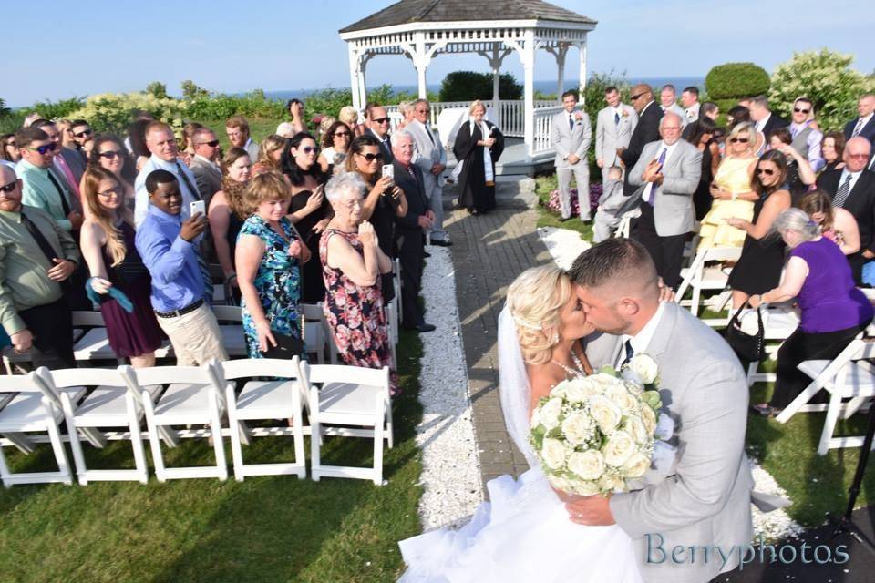 Kissing the bride