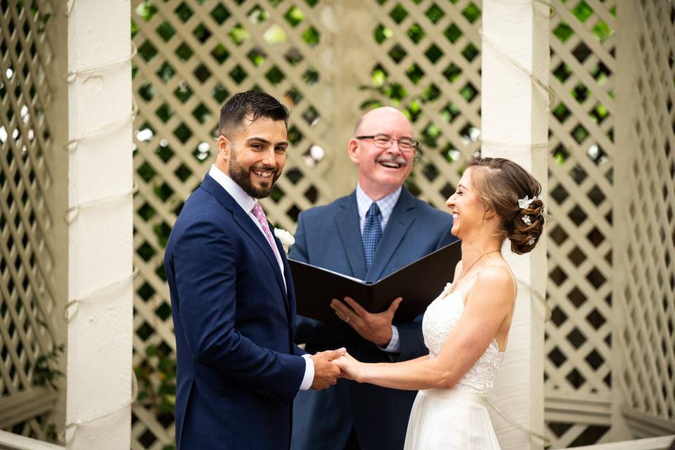 ULC officiant rickrolls a wedding! #funnyweddingmoments #rickroll #nev