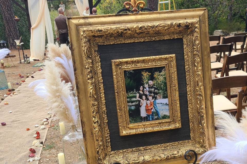 Family picture of Haley & Aaro