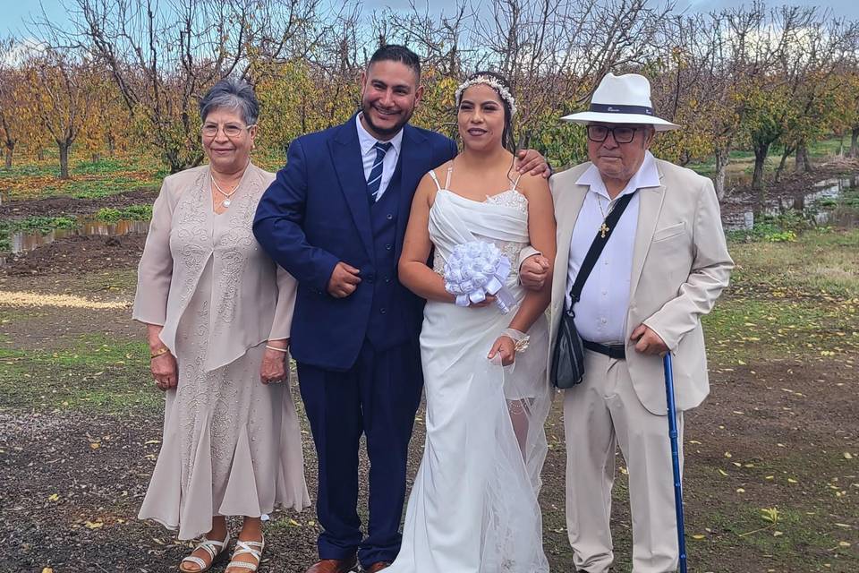 Miguel and Ana with family