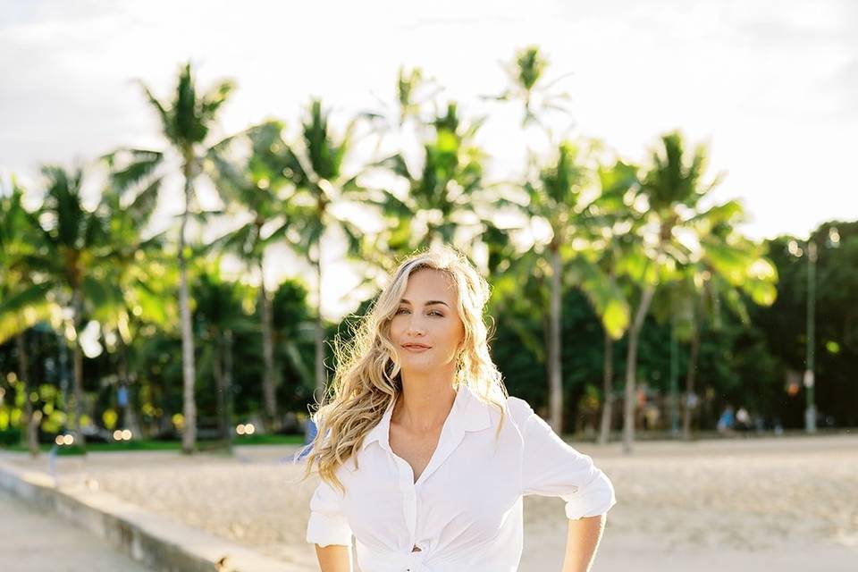 Beach Hair and Makeup