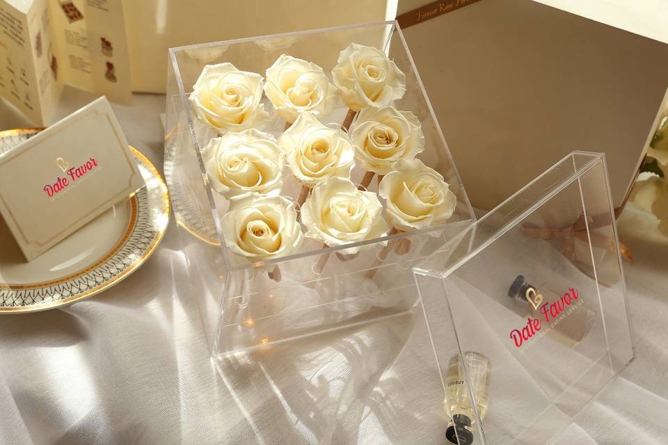 Box of white roses