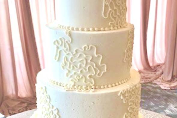 Tiered ornate accent