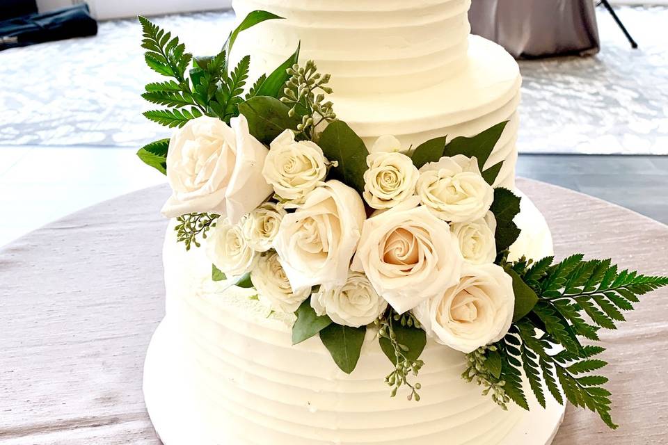 Middle tier floral accent