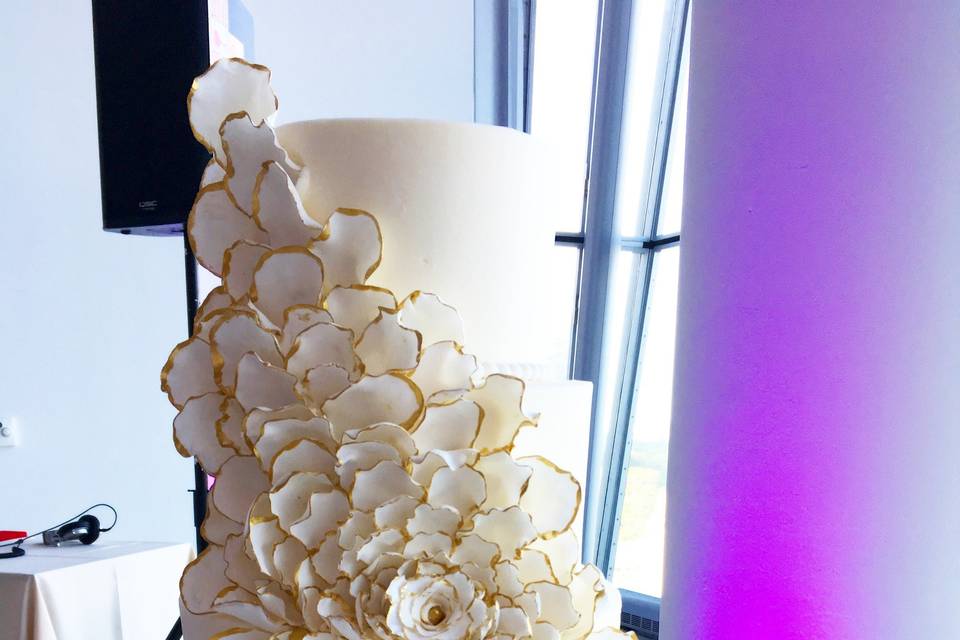 Four tier floral wedding cake