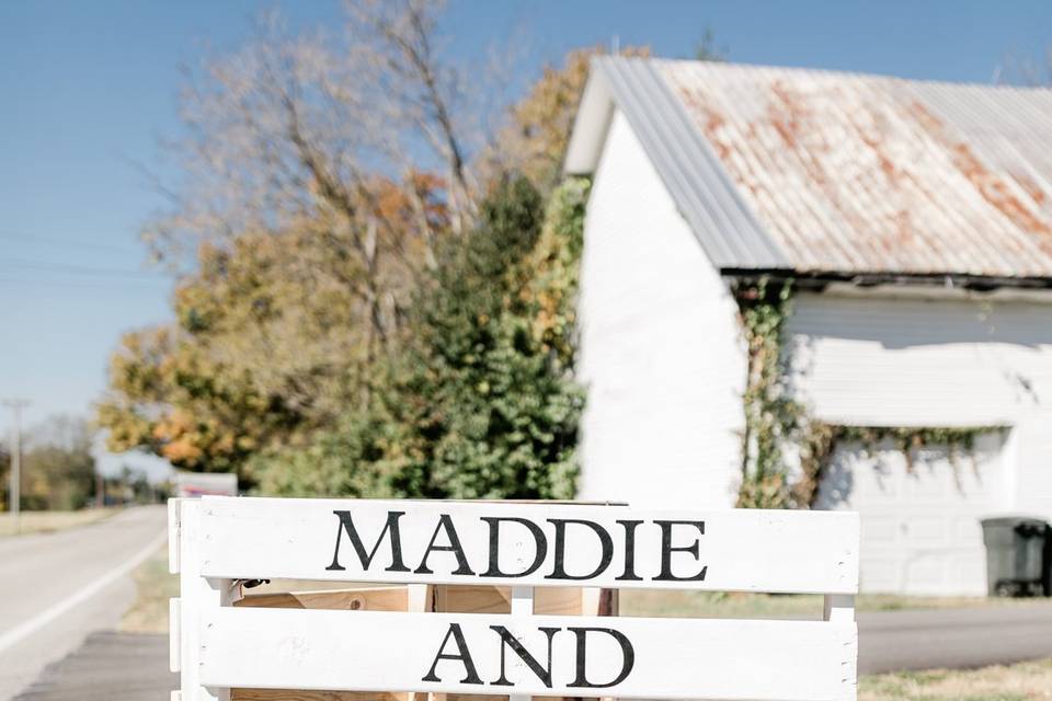 Outdoor Wedding Signage