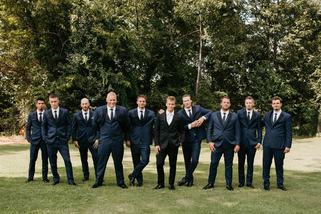 Casual Groomsmen Pose