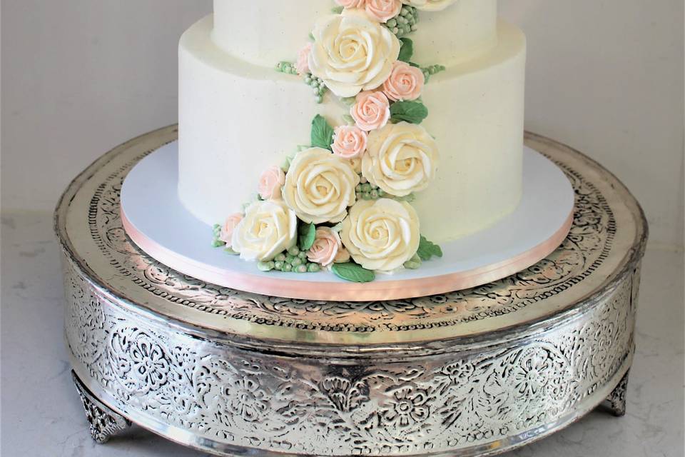 Beautiful Buttercream Roses