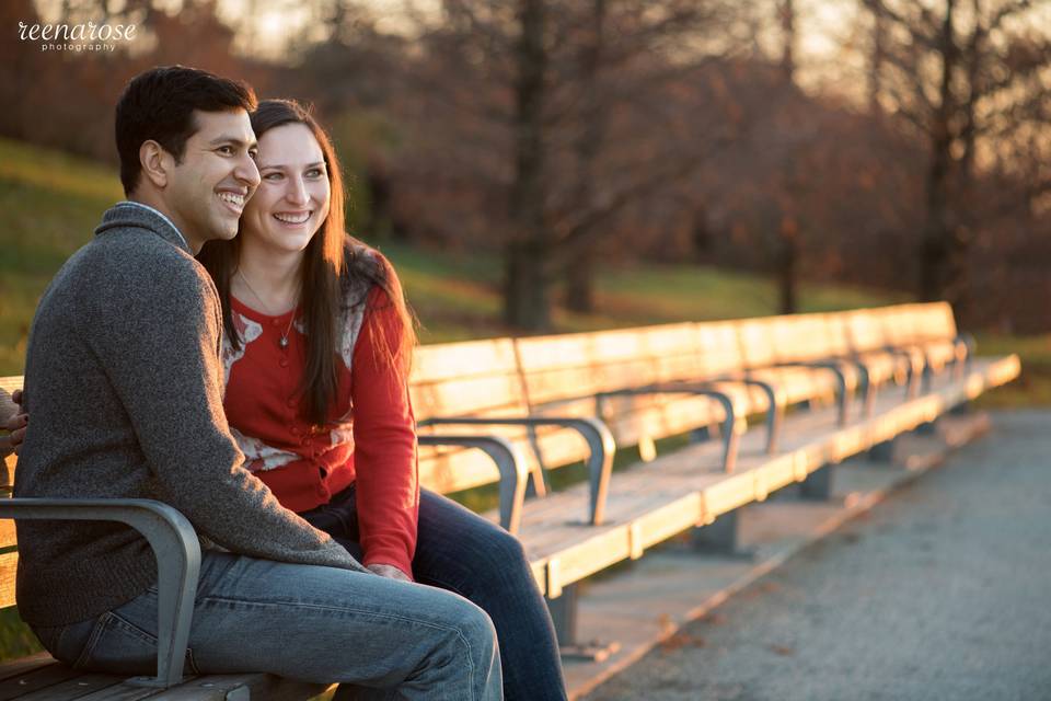 Brooklyn Bridge Park, New York City, engagement session © Reena Rose Photography