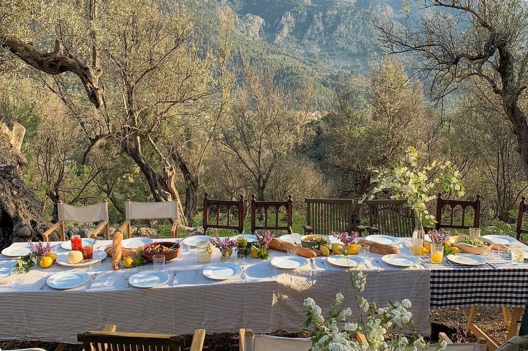 The 10 Best Wedding Caterers in [LOCATION] - WeddingWire