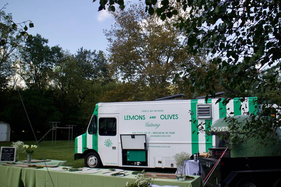 Lemons & Olives food truck