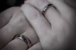 Your hand on top of mine - beautiful wedding photography idea