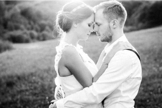 We belong together - this wedding photography idea speaks for itself