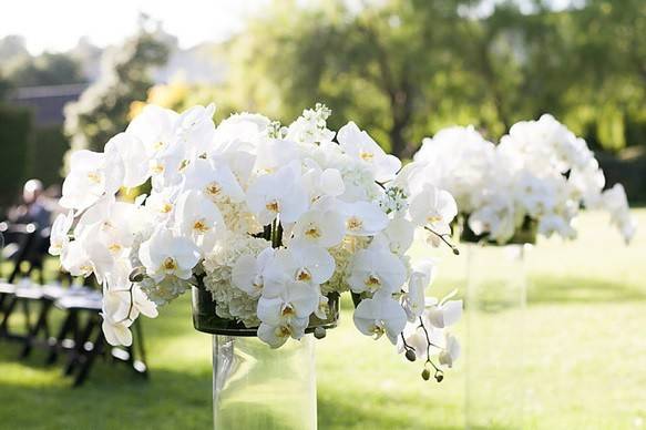White flower arrangements