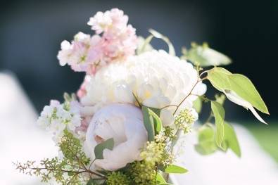 Sweetness & Light Floral Design