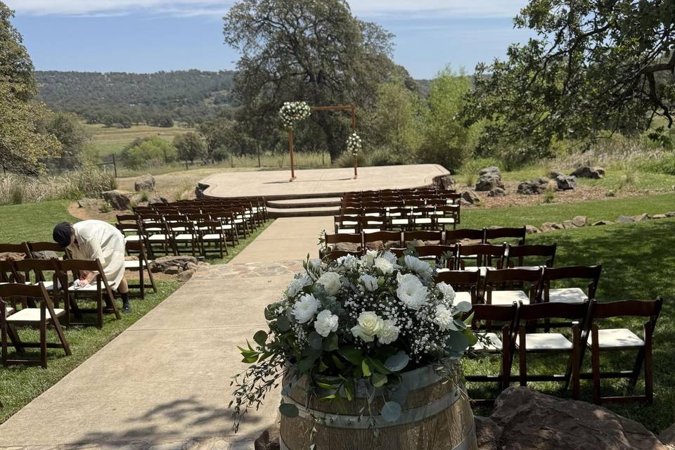 Wine barrel topper