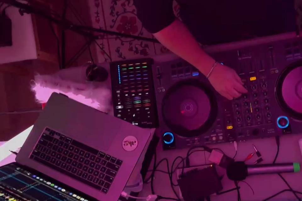 Pro dj setup by Dilber
