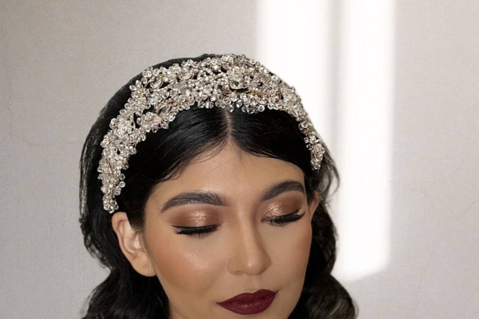 Full glam waves and makeup