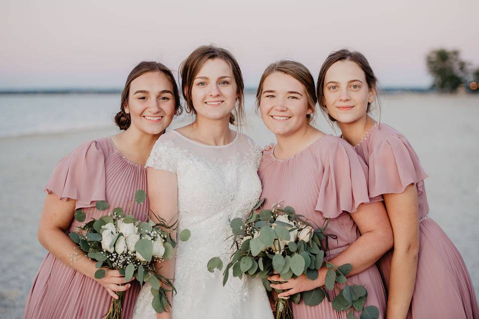 Bride & Bridesmaids