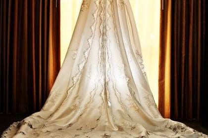 Miami wedding photographer, the wedding dress