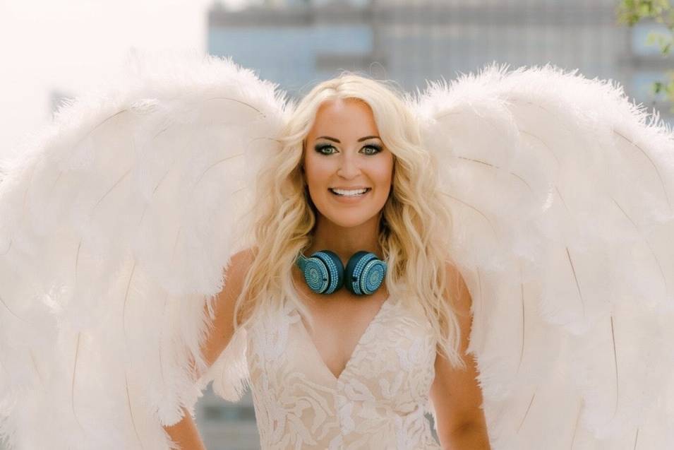 Deejay Shelly