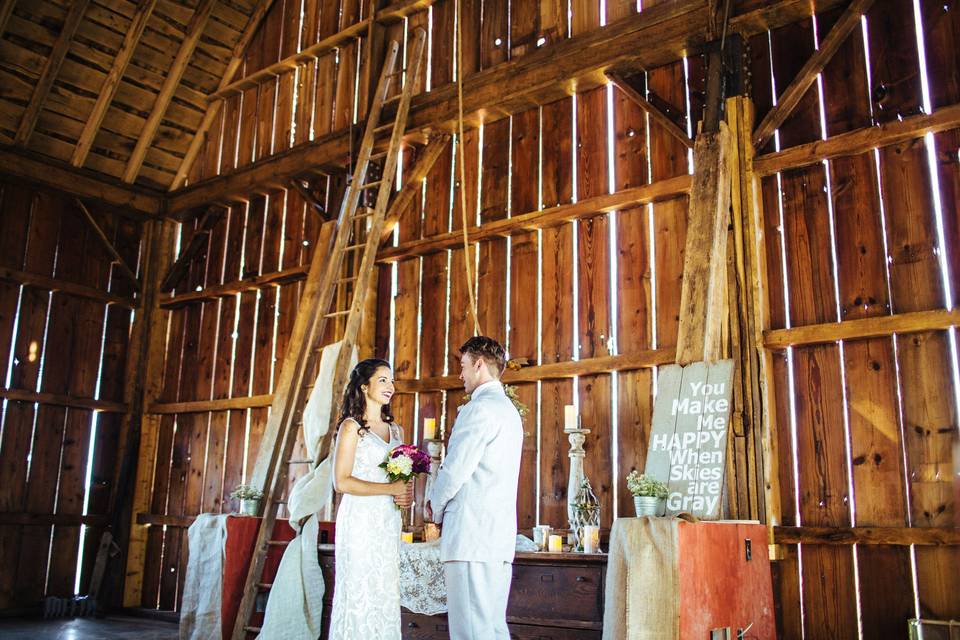 Wedding ceremony at the barn