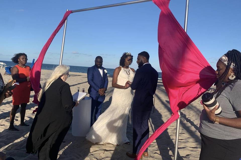 The 10 Best Wedding Officiants in Miami - WeddingWire