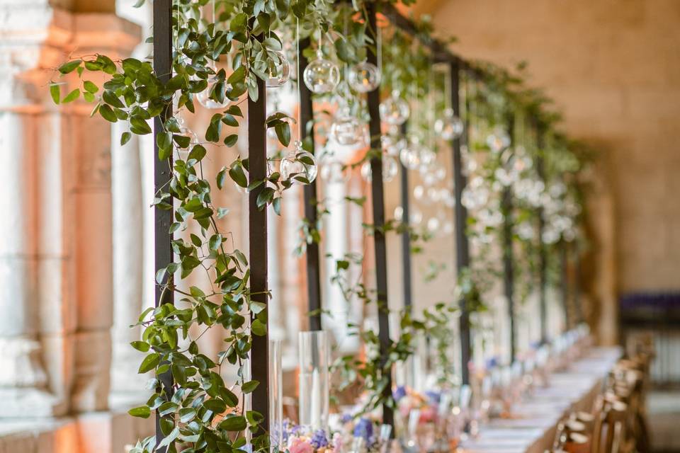 Hanging Lights Table Dinner