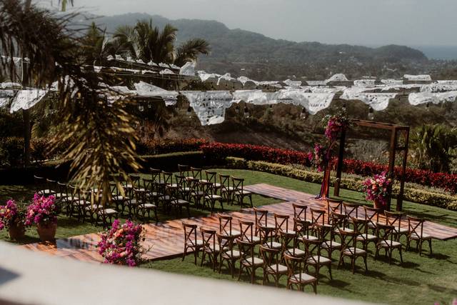 Carolina Almazan Event Planner & Designer