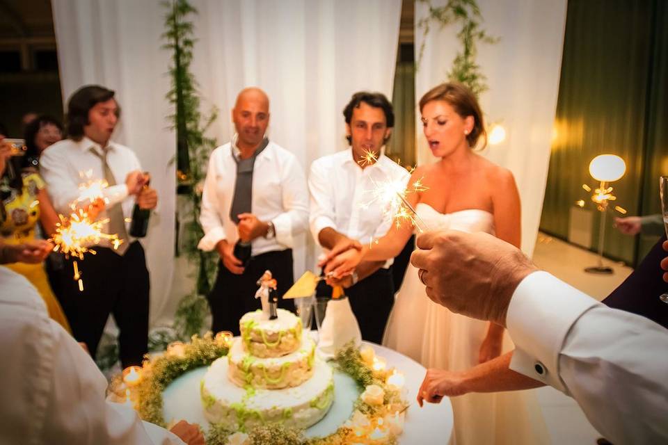 Cake cutting