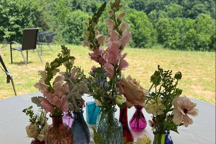 Color vintage vases w/floral