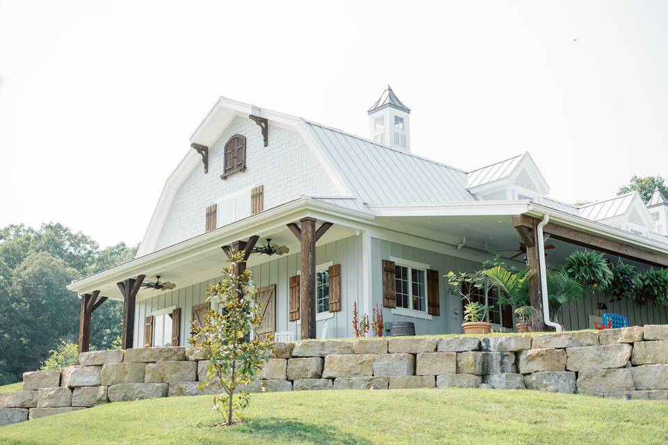 Reception barn