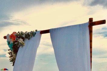 Beach wedding decor