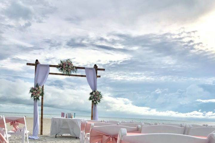 Driftwood Weddings and Events