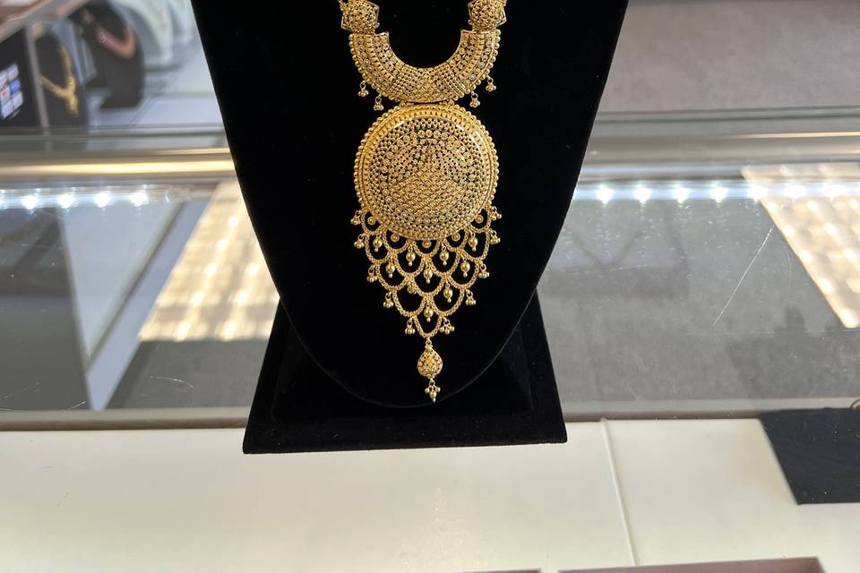 Stunning Gold Jewelry
