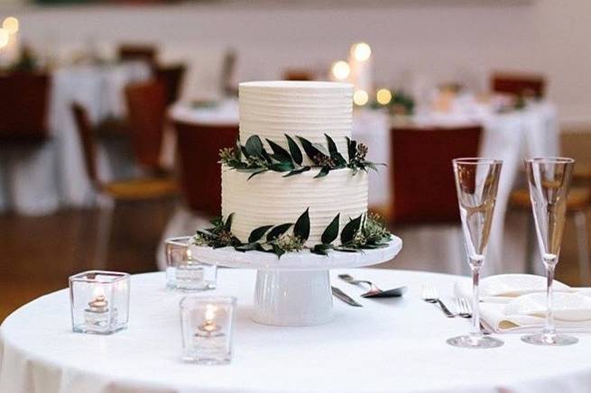 2-Tier Foliage Cake